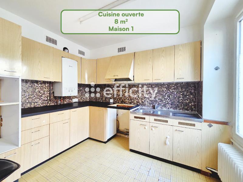 Maison - 185 m² - 8 pièces
