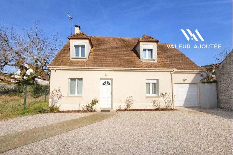 Maison traditionnelle - 109 m² - 6 pièces