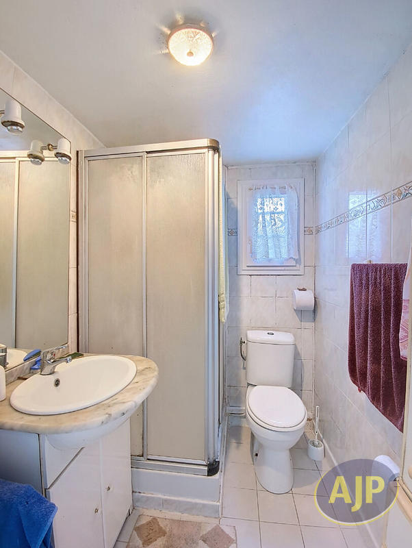 Maison - 140 m² - 7 pièces