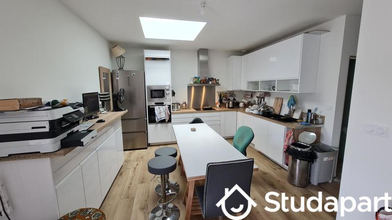 Chambre - 9 m² - 1 pièce