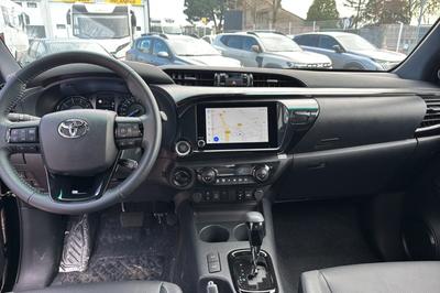 Toyota Hilux X-Tra d-4d 204 Bva Invinc