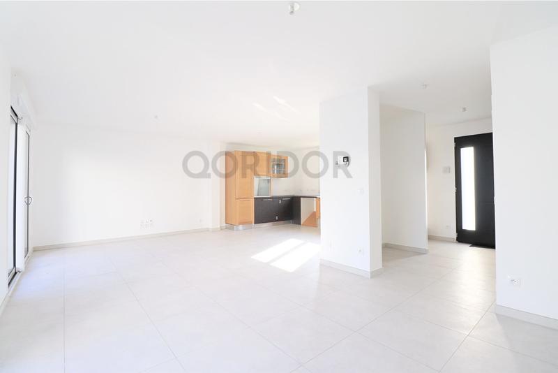 Maison - 90 m² - 5 pièces