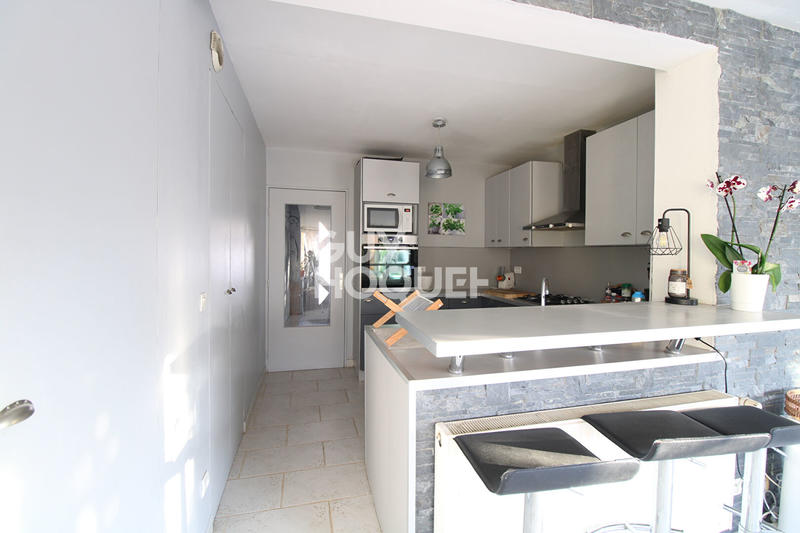 Maison - 137 m² - 7 pièces