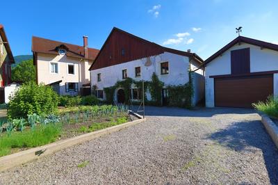 Maison - 210 m² - 15 pièces