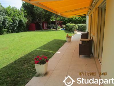 Chambre - 14 m² - 1 pièce