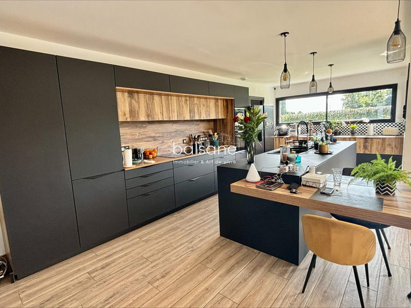 Maison contemporaine - 180 m² - 5 pièces