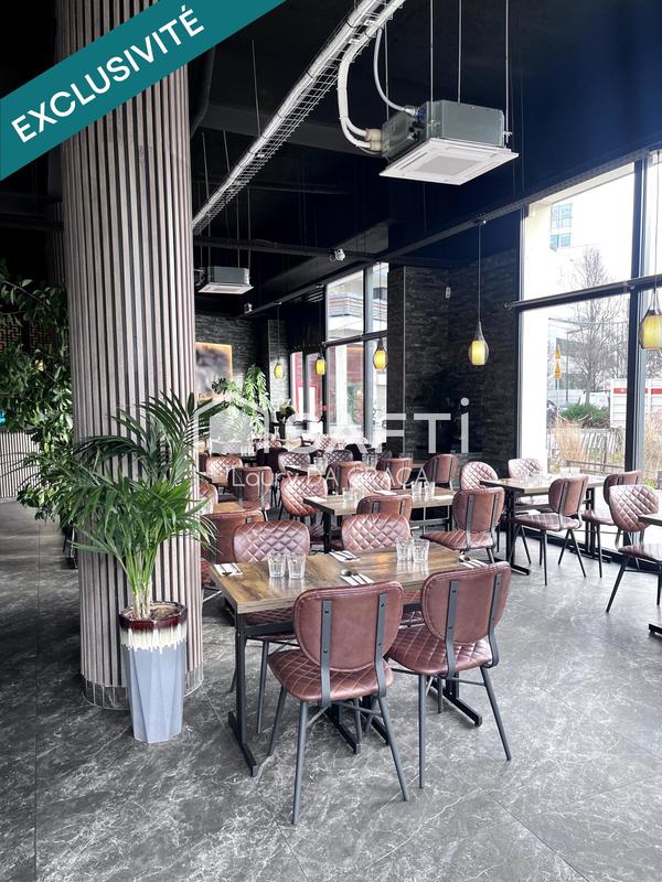 Local commercial - 127 m² - 2 pièces