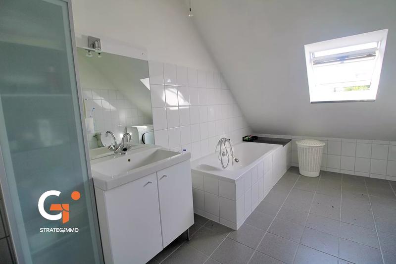 Propriété - 175 m² - 7 pièces