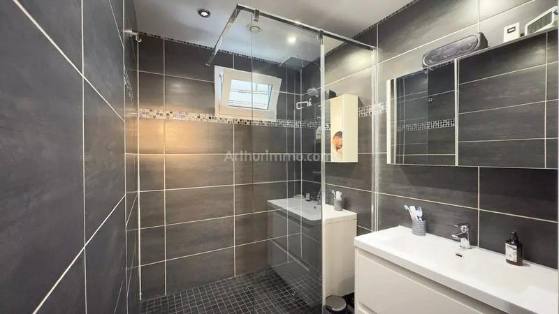 Appartement - 72 m² - 3 pièces