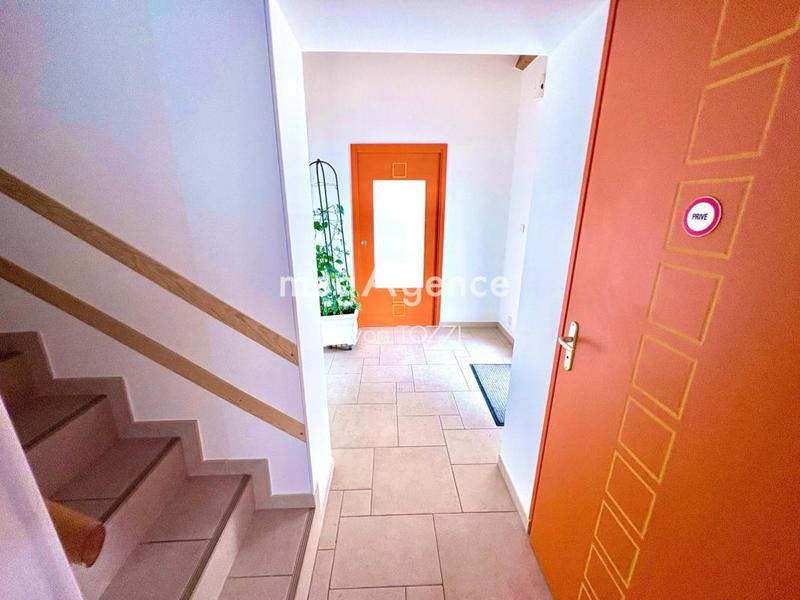 Maison - 330 m² - 10 pièces