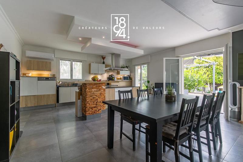 Maison - 143 m² - 5 pièces