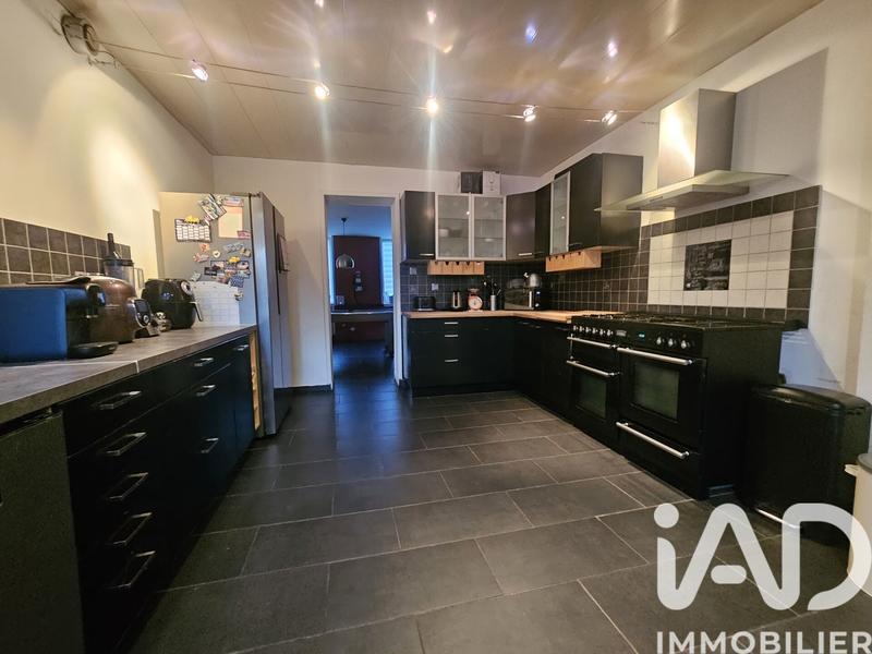 Maison - 196 m² - 6 pièces