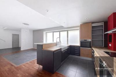 Maison - 184 m² - 7 pièces