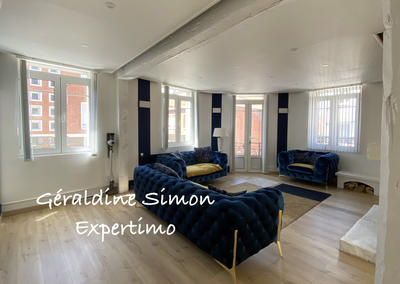 Maison - 210 m² - 7 pièces