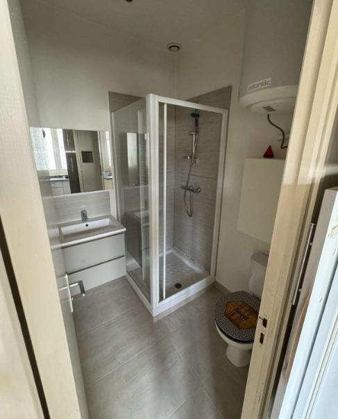 Studio - 25 m² - 1 pièce