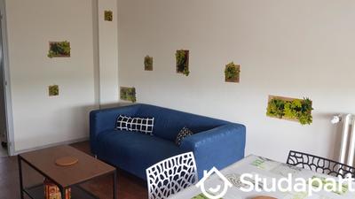 Chambre - 11 m² - 1 pièce