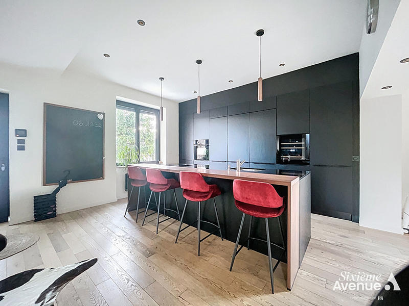 Maison - 160 m² - 7 pièces