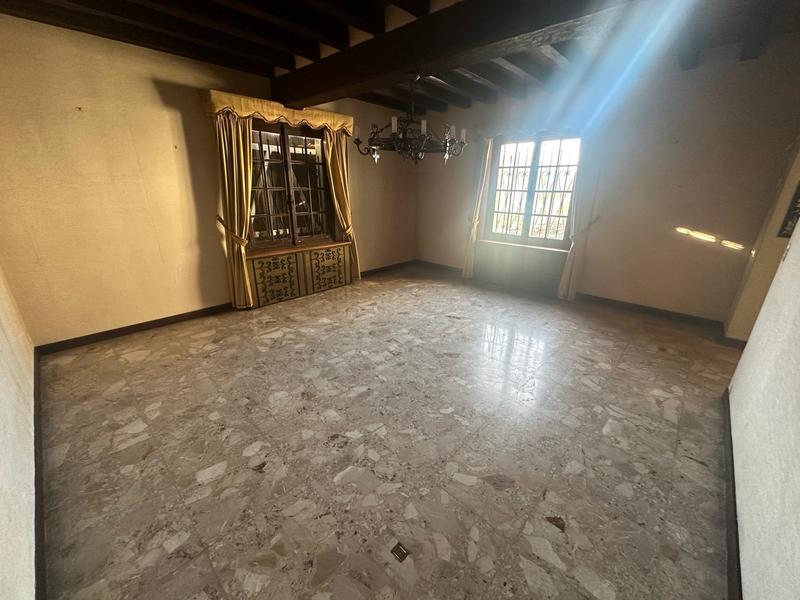 Maison - 200 m² - 7 pièces