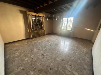 Maison - 200 m² - 7 pièces