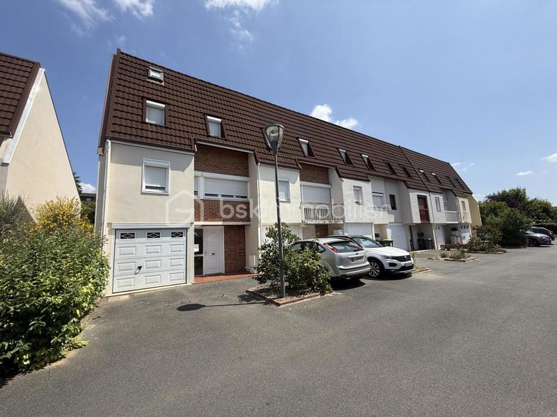 Maison - 100 m² - 5 pièces