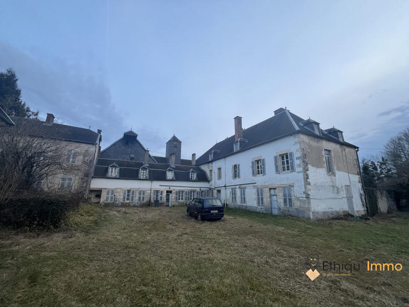 Château - 700 m² - 25 pièces