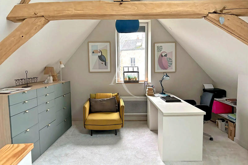 Maison - 152 m² - 6 pièces