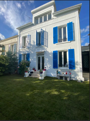Maison - 185 m² - 7 pièces