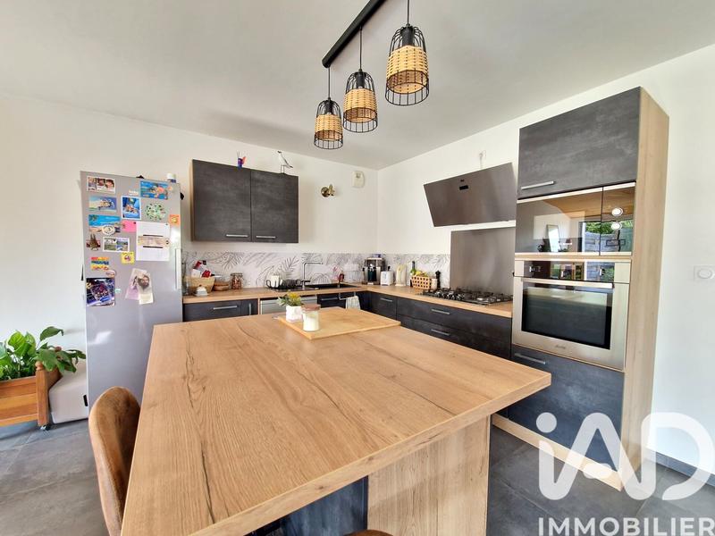 Maison - 139 m² - 6 pièces