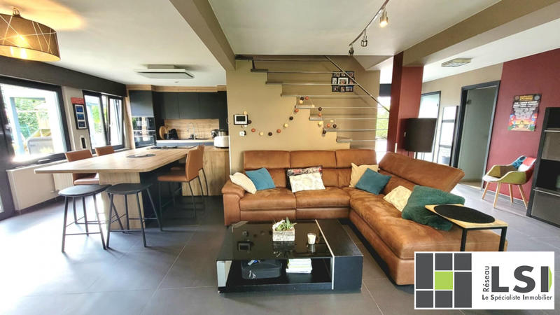 Maison contemporaine - 165 m² - 10 pièces