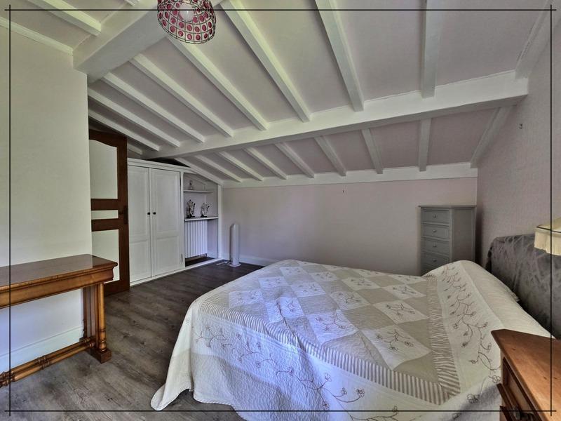 Maison - 180 m² - 6 pièces