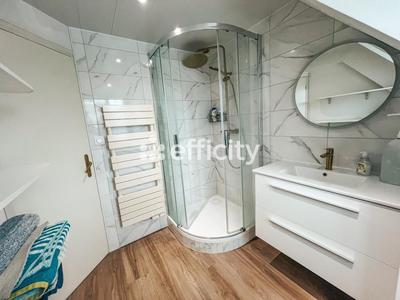 Appartement - 81 m² - 3 pièces