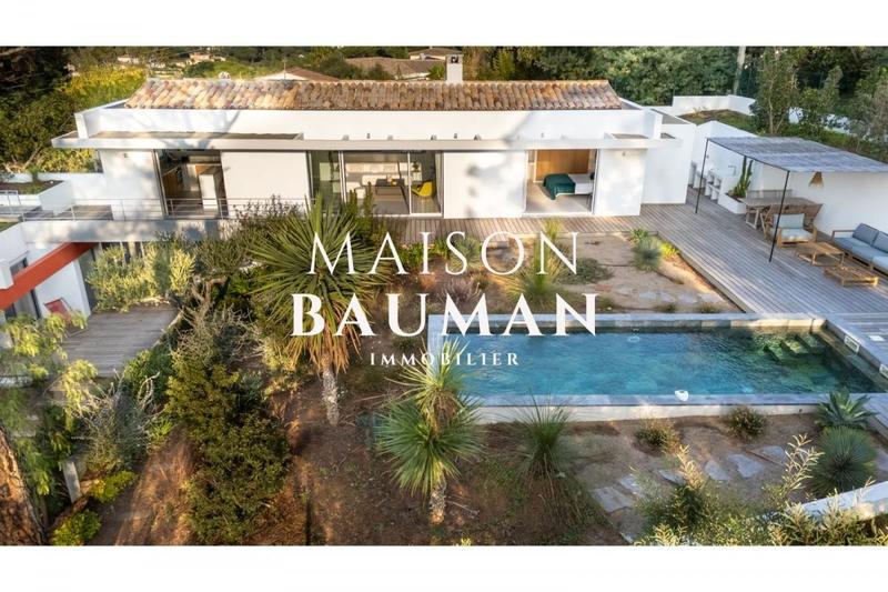 Villa - 160 m² - 6 pièces