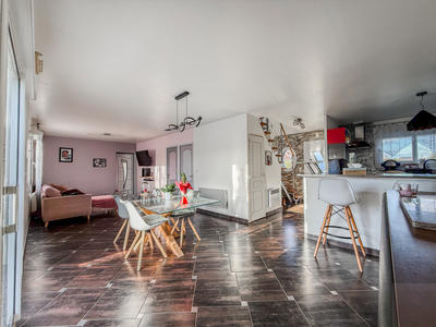 Maison - 125 m² - 5 pièces