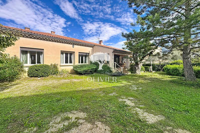 Maison - 136 m² - 5 pièces