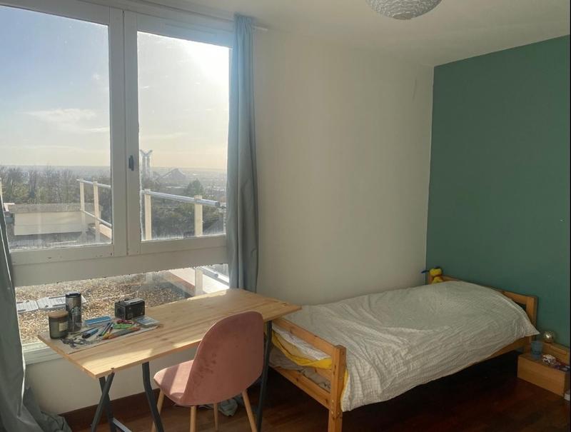 Appartement - 94 m² - 5 pièces