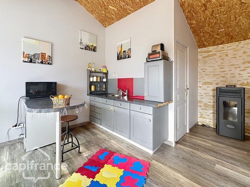 Maison - 241 m² - 7 pièces