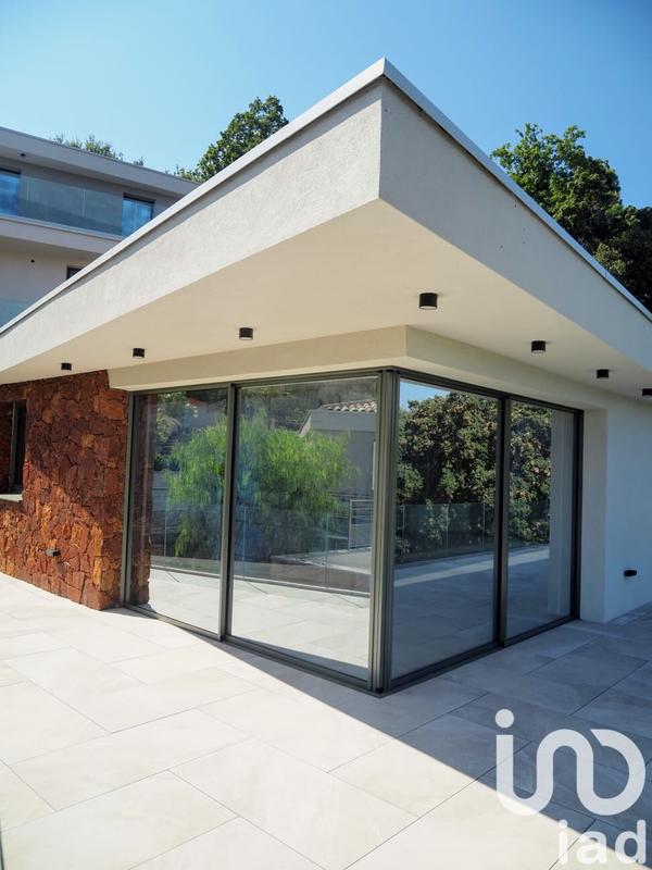 Appartement - 84 m² - 3 pièces