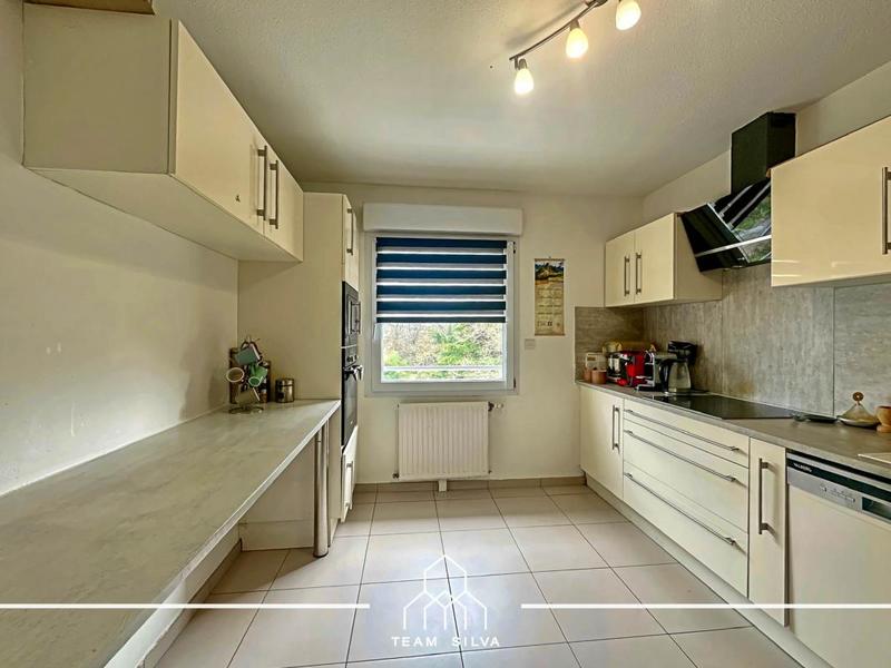 Appartement - 105 m² - 5 pièces