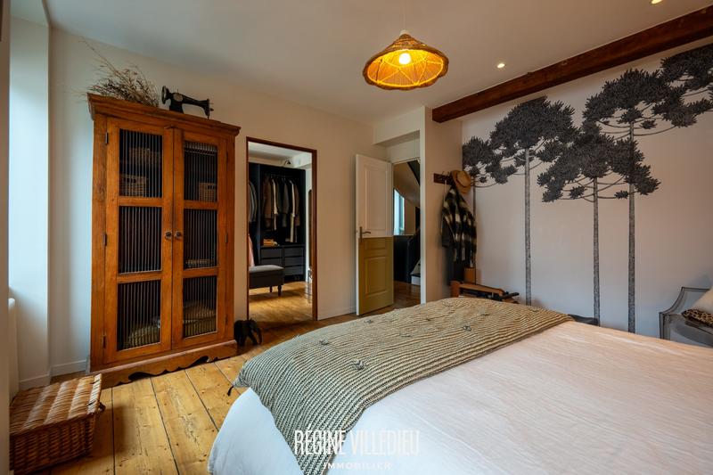 Maison - 121 m² - 6 pièces