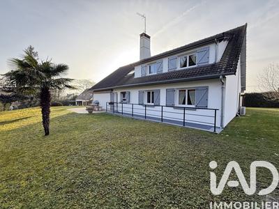 Maison - 323 m² - 9 pièces