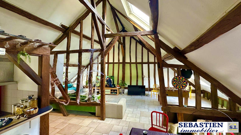 Appartement - 144 m² - 6 pièces