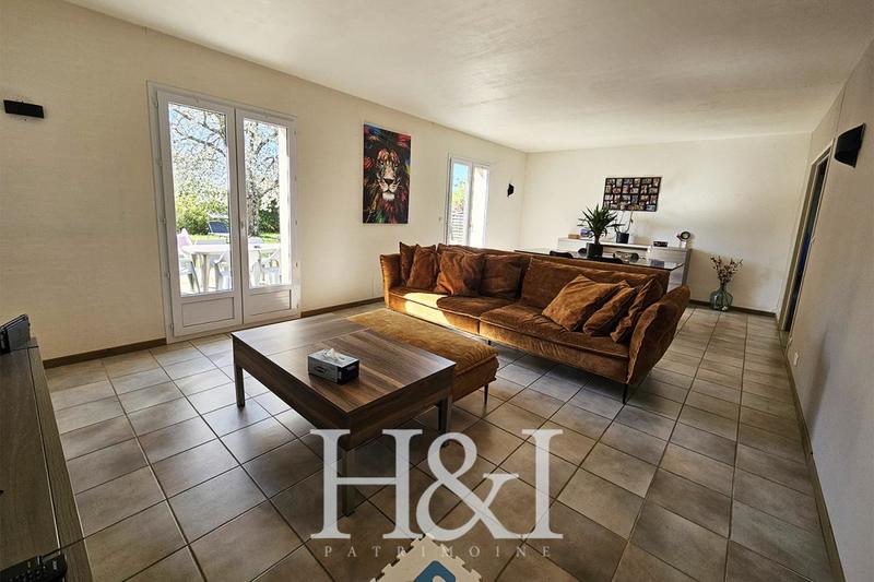 Propriété - 145 m² - 5 pièces