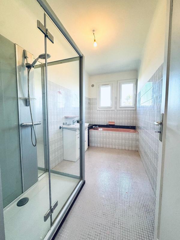 Maison - 150 m² - 7 pièces