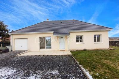 Maison - 98 m² - 5 pièces