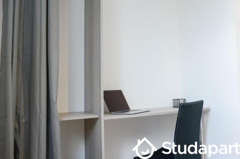 Chambre - 13 m² - 1 pièce