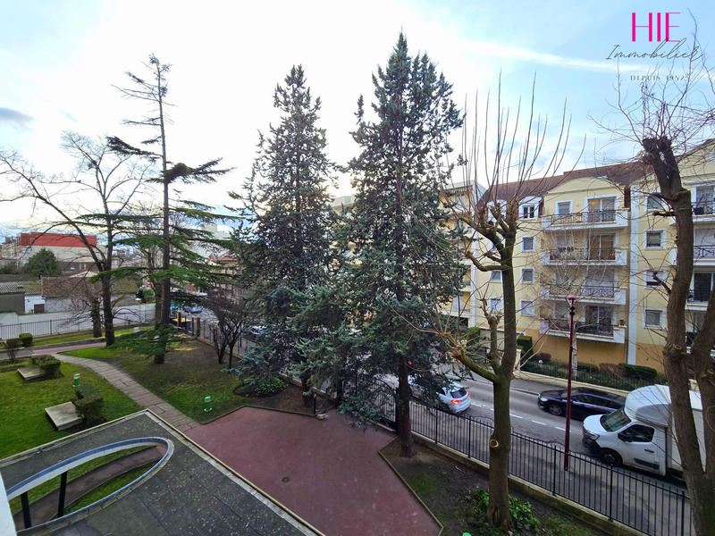 Appartement - 79 m² - 4 pièces