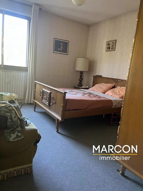 Appartement - 85 m² - 3 pièces