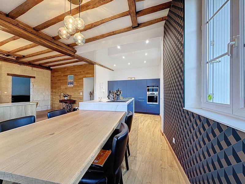 Maison - 137 m² - 4 pièces