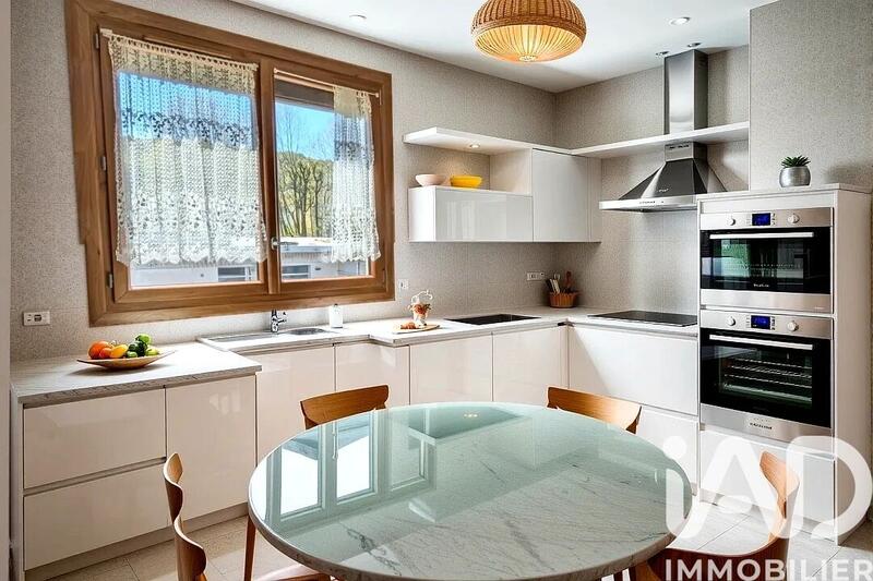 Maison - 140 m² - 4 pièces