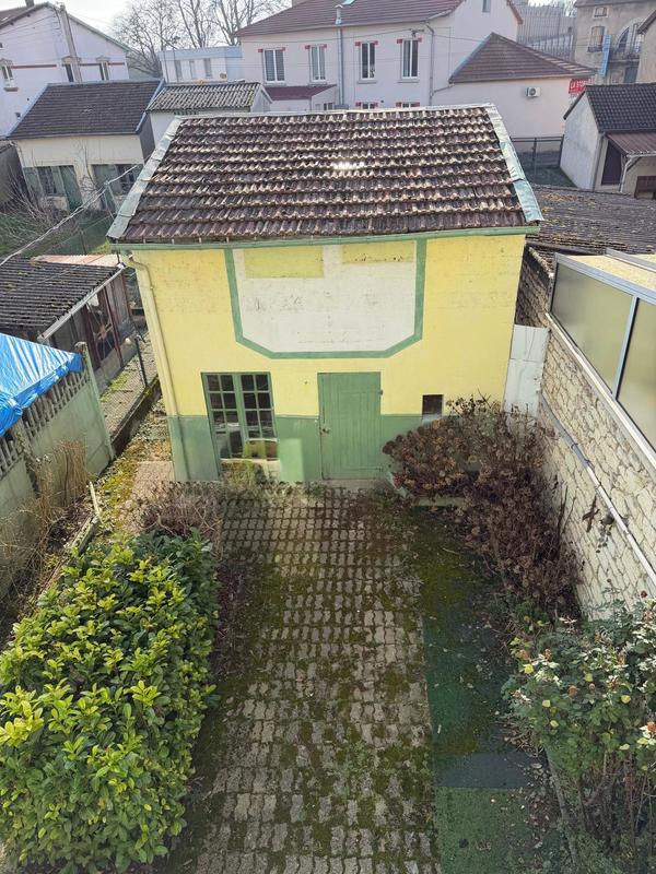 Maison - 96 m² - 3 pièces